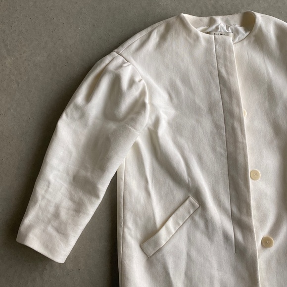 ZARA ecru ivory coat with drop shoulder balloon sleeves size M - Picture 4 of 9